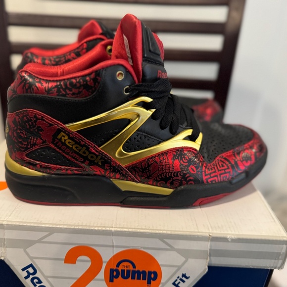 Rare Shoes ! Made for Chinese New Year ! Year of the OX ! Reebook Pump Shoes - Picture 4 of 9